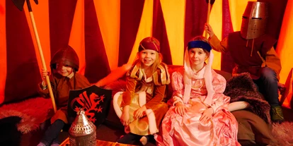 Trip with children - Bergkamen - Verkleidungsaktionen machen immer Spaß - Burg Vischering