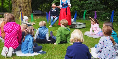 Reis met kinderen - Reken - Märchenprogramm vor der Burg - Burg Vischering