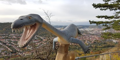 Ausflug mit Kindern - Umgebungsschwerpunkt: Stadt - Thüringen - Nothosaurus mit Blick über Jena - SaurierPfad Trixi Trias
