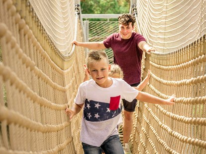 Ausflug mit Kindern - Ausflugsziel ist: eine Sportanlage - Erlebnisfelsen Pottenstein