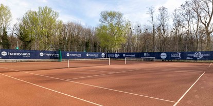 Ausflug mit Kindern - Themenschwerpunkt: Eislaufen - Wien-Stadt Landstraße - Tennis Freiplätze - Happyland