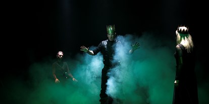 Ausflug mit Kindern - Groß Ippener - Szenenfoto »Macbeth« (in englischer Sprache). Foto: Marianne Menke - bremer shakespeare company