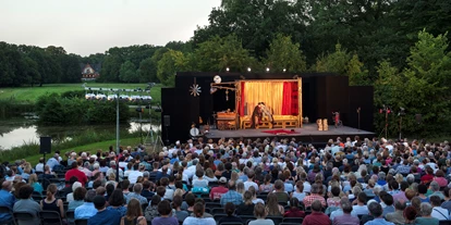 Trip with children - Bremen-Stadt - »Shakespeare im Park« - alljährliches Open Air Theaterfestival der bremer shakespeare company im Bremer Bürgerpark. Foto: Marianne Menke - bremer shakespeare company