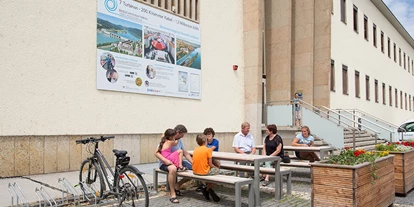 Trip with children - Nöchling - Eingangsbereich außen - Besucherkraftwerk Ybbs-Persenbeug