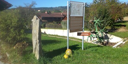 Ausflug mit Kindern - Themenschwerpunkt: Entdecken - Mönichkirchen - Startpunkt des Lochsteinwanderweges beim Mostgut "Kuchlbauer" - Lochsteinweg Vorau