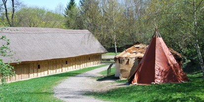 Ausflug mit Kindern - Kinderwagen: vollständig geeignet - Leobendorf - archäologische Freigelände - MAMUZ Schloss Asparn/Zaya