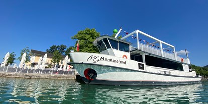 Ausflug mit Kindern - Mondsee - Anlegestelle direkt neben dem Seecafe Mondsee. - Seerundfahrt Mondsee mit der Schifffahrt Meindl 