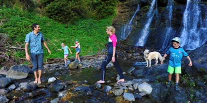 Trip with children - Ausflugsziel ist: ein Naturerlebnis - Tyrol - Wasserfall in Hart im Zillertal - Naturerlebnisweg Hart im Zillertal