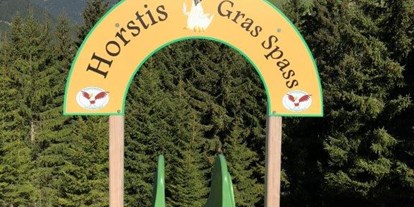 Ausflug mit Kindern - Ausflugsziel ist: eine Wanderung - Horstis Gras-Spaß-Rutsche - Naturerlebnisweg Mitteregg