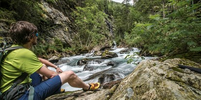 Ausflug mit Kindern - Themenschwerpunkt: Entdecken - Steiermark - Entlang des Baches  - Alpinsteig durch die Höll - Wilde Wasser