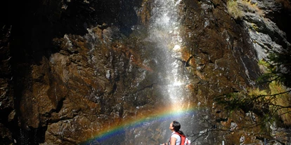Ausflug mit Kindern - Öblarn - Wasserfälle begleiten Dich durch die Klamm - Alpinsteig durch die Höll - Wilde Wasser