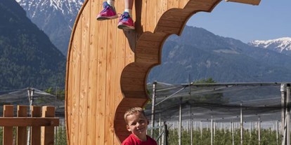 Ausflug mit Kindern - Themenschwerpunkt: Bewegung - Tirol - Spielplatz Haiminger Apfelmeile - Haiming Apfelmeile