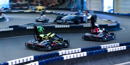 Ausflug mit Kindern - Witterung: Bewölkt - Zweikampf auf der Indoor-Kartbahn - Ralf Schumacher Kartcenter