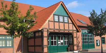 Ausflug mit Kindern - Ausflugsziel ist: ein Museum - Colnrade - Museum der Strohverarbeitung