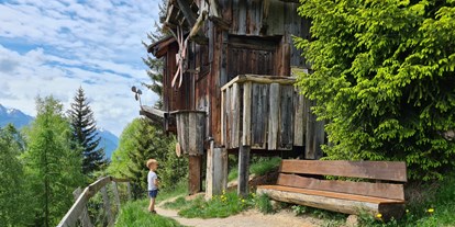 Ausflug mit Kindern - Dauer: mehrtägig - Graun im Vinschgau - Forscherpfad in Ladis - Thomas Brezinas Abenteuerberge