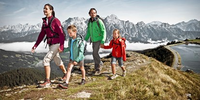 Ausflug mit Kindern - gut erreichbar mit: Bahn - Österreich - Familienwanderung am Asitz - Saalfelden Leogang