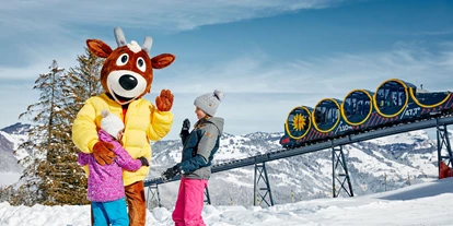 Trip with children - Schwyz-Stadt - Standseilbahn Schwyz-Stoos mit dem Fröneli, dem Maskottchen und seinen Freunden - Stoos – die steilste Standseilbahn der Welt