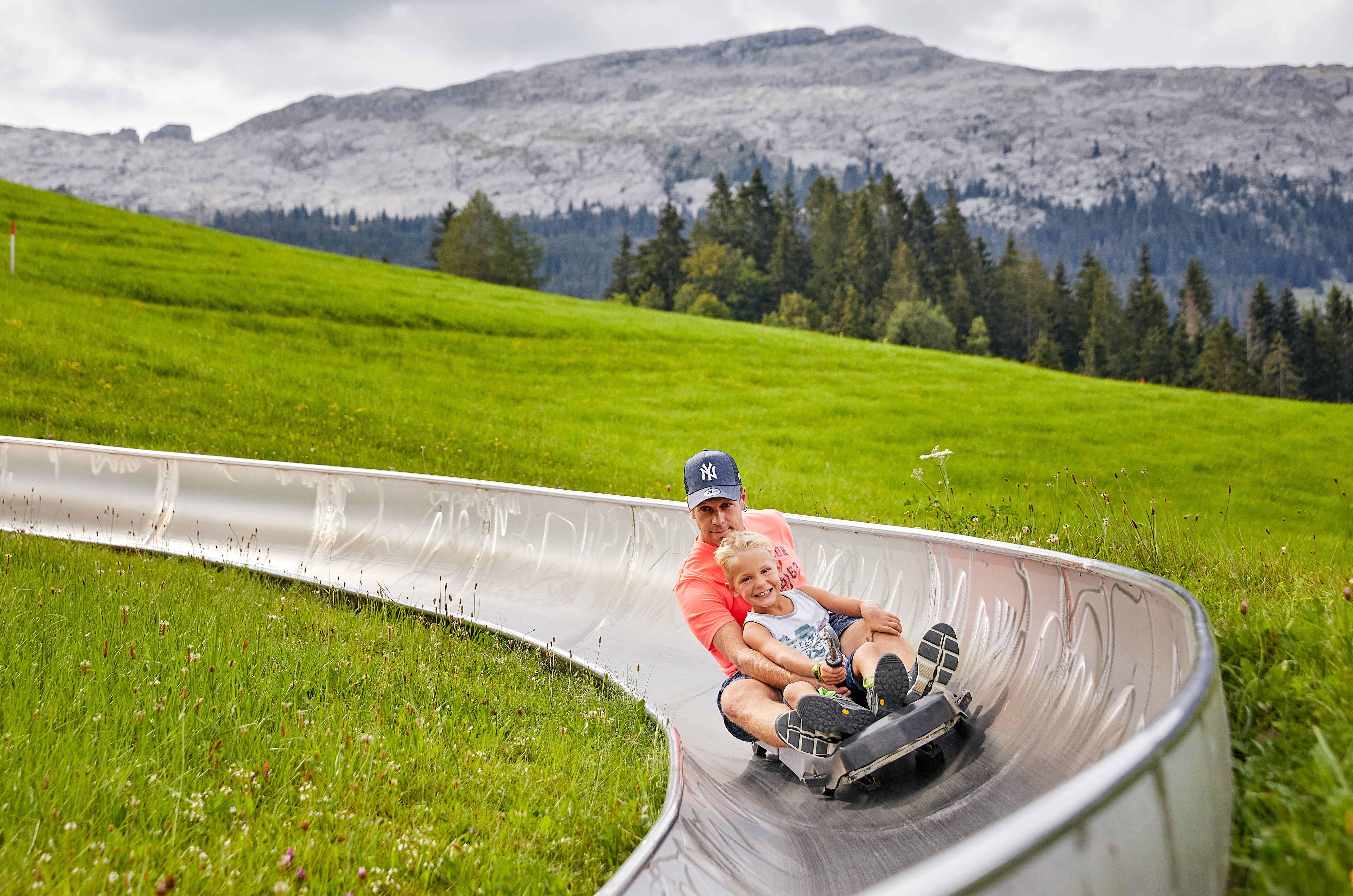 Ausflugsziel - Rodelspass für Gross und Klein - Sommerrodelbahn Rischli