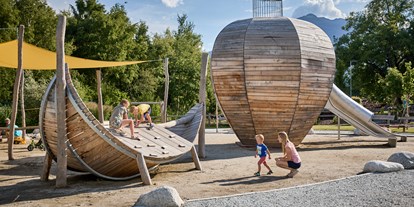Ausflug mit Kindern - Kinderwagen: vollständig geeignet - Rasen-Antholz - Apfelgarten