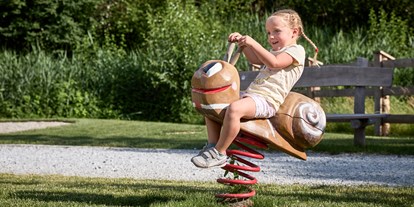 Ausflug mit Kindern - Kinderwagen: vollständig geeignet - Rasen-Antholz - Apfelgarten