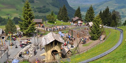 Ausflug mit Kindern - Stoos SZ - unser einzigartiger fünf Stern Hexenspielplatz - Abenteuerspielplatz Wirzweli