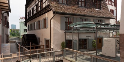 Ausflug mit Kindern - sehenswerter Ort: Wahrzeichen - PLZ 4310 (Schweiz) - Basler Papiermühle