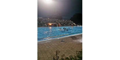 Ausflug mit Kindern - Immenstaad am Bodensee - Heimstätte des Wasserball Schweizermeisters
SC Kreuzlingen. 💙 - Schwimmbad Hörnli Kreuzlingen