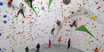 Ausflug mit Kindern - Alter der Kinder: über 10 Jahre - Corsier-sur-Vevey - Kletterhalle Grimper Echandens
