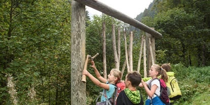 Trip with children - Ausflugsziel ist: ein Spielplatz - Schnepfau - Erlebnisweg Litzbach vom Silbertal im Montafon - Erlebnisweg Litzbach vom Silbertal im Montafon