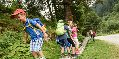 Ausflug mit Kindern - Witterung: Kälte - Blons (Blons) - Erlebnisweg Litzbach vom Silbertal im Montafon