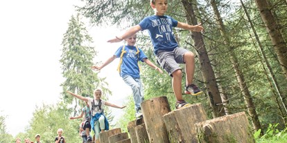 Ausflug mit Kindern - Witterung: Wind - Erlebnisweg Litzbach vom Silbertal im Montafon