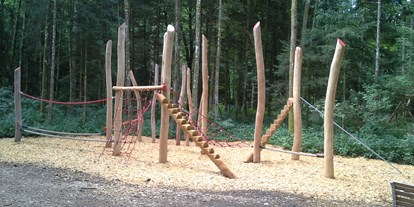 Ausflug mit Kindern - Ausflugsziel ist: ein Spielplatz - Schleedorf - Kinder-Motorik-Zentrum und Naturerlebnispfad Holzwiesental/Schalchen