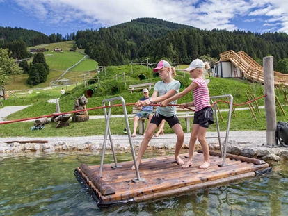 Voyage avec des enfants - Sportanlage: Fußballplatz - L'Autriche - Familienpark Drachental Wildschönau