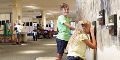 Ausflug mit Kindern - Ausflugsziel ist: ein Indoorspielplatz - Ötztal-Bahnhof - Indoor Arena - Fiss