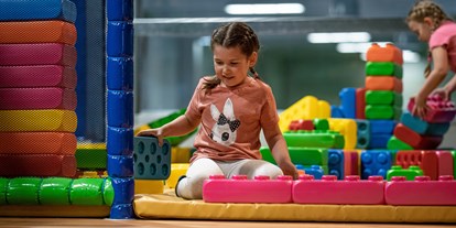 Ausflug mit Kindern - Ausflugsziel ist: ein Indoorspielplatz - Hirschbach im Mühlkreis - JUMP DOME Linz