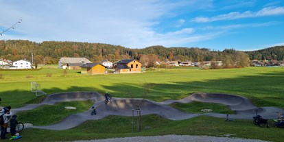 Ausflug mit Kindern - Ausflugsziel ist: ein Spielplatz - Marktl (Landkreis Altötting) - Generationenpark Pischelsdorf