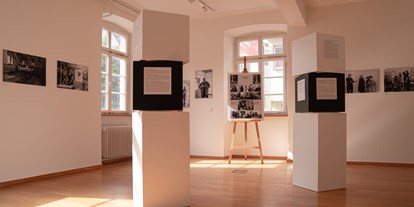 Ausflug mit Kindern - Weil am Rhein - Sonderausstellung "Menschen im Museum" (bis 24.7.2022) - Museum am Lindenplatz