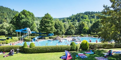 Ausflug mit Kindern - Parkmöglichkeiten - Bad Teinach-Zavelstein - Freibad Bad Liebenzell