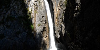 Ausflug mit Kindern - Witterung: Bewölkt - Fiss - Wasserfall - Zammer Lochputz