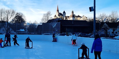 Ausflug mit Kindern - Sportanlage: Eislaufplatz - Dornbirn Gütle - Kunsteisbahn Gastra Rankweil