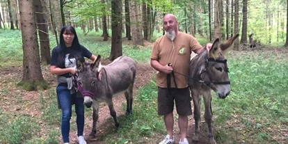 Ausflug mit Kindern - Hunde: nur im Außenbereich erlaubt - Thermenland Steiermark - "Bei Tier sein"