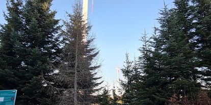 Ausflug mit Kindern - Ausflugsziel ist: ein Aussichtspunkt - Mühltal (Überackern) - Wanderung Windpark Munderfing