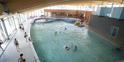Ausflug mit Kindern - Umgebungsschwerpunkt: Fluss - Deutschland - Innenbereich Hallenbad Spaßbecken - Bademaxx Speyer