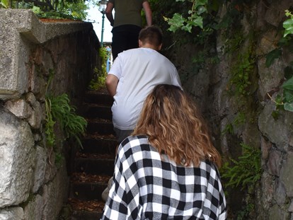 Ausflug mit Kindern - sehenswerter Ort: Wahrzeichen - Grünau im Almtal - Outdoor Escape - Jagd nach dem Piratenschatz vom Traunsee