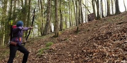Ausflug mit Kindern - Schatten: überwiegend schattig - Hirschbach im Mühlkreis - Bogenparcours des TBA Treffling beim Schloss Riedegg