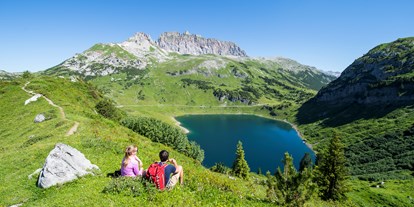 Ausflug mit Kindern - TOP Ausflugsziel 2023 - Wald am Arlberg - Formarinsee und Rote Wand