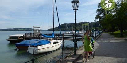 Ausflug mit Kindern - Umgebungsschwerpunkt: Stadt - Sankt Leonhard (Grödig) - Eine der schönsten Promenaden im Salzburger Seenland.  - Bajuwarendorf Mattsee