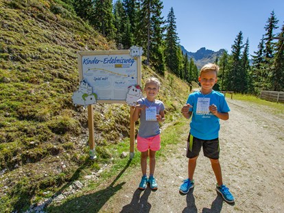 Ausflug mit Kindern - Alter der Kinder: Jugendliche - Winkl (Obertraun) - Kindererlebnisweg & Water Zorbing 