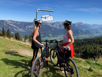 Trip with children - Themenschwerpunkt: Abenteuer - Austria - Radtouren und E-Bike Verleih am Hauser Kaibling - Streichelzoo und Disc Golf Parcours 