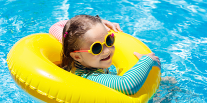 Ausflug mit Kindern - Themenschwerpunkt: Bewegung - Dornbirn Gütle - Symbolbild für Ausflugsziel Freischwimmbad Mellau. Keine korrekte oder ähnlich Darstellung! - Freischwimmbad Mellau